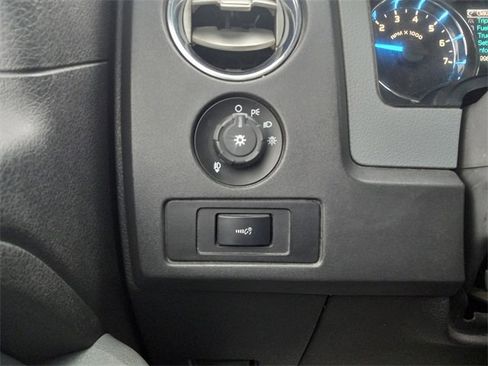 Used 2013 Ford F150 XLT w/ XLT Chrome Pkg image 21
