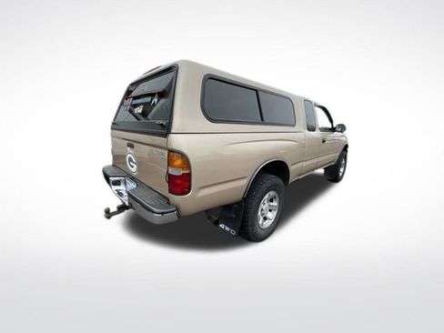 Used 2000 Toyota Tacoma 4x4 Xtracab image 8