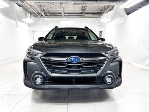Used 2024 Subaru Outback Premium AWD/4WD image 2