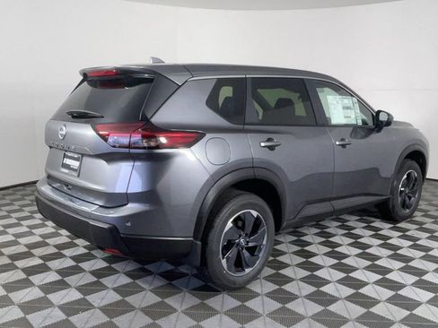 New 2025 Nissan Rogue SV image 4