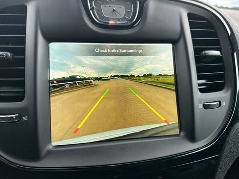 Used 2023 Chrysler 300 S image 17