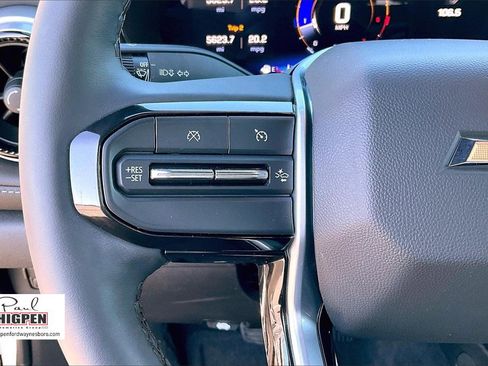 Used 2024 Chevrolet Colorado LT w/ LT Convenience Package III image 18