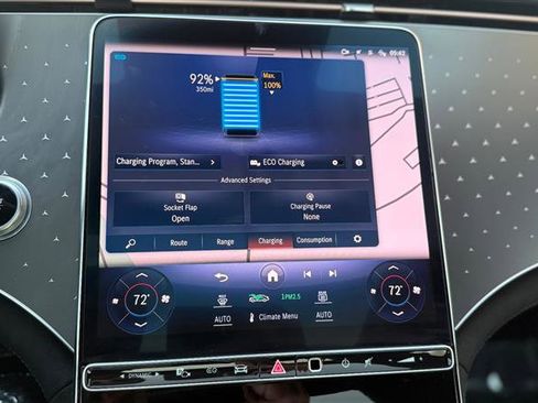 Used 2022 Mercedes-Benz EQS 450+ Sedan image 40