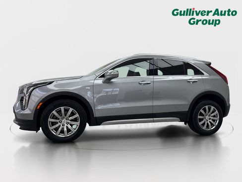 Used 2023 Cadillac XT4 Premium Luxury FWD image 2