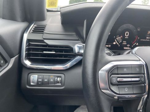 Used 2025 GMC Acadia Elevation AWD/4WD image 25