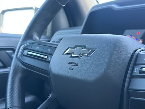 Used 2024 Chevrolet Colorado Trail Boss w/ Technology Package image 30