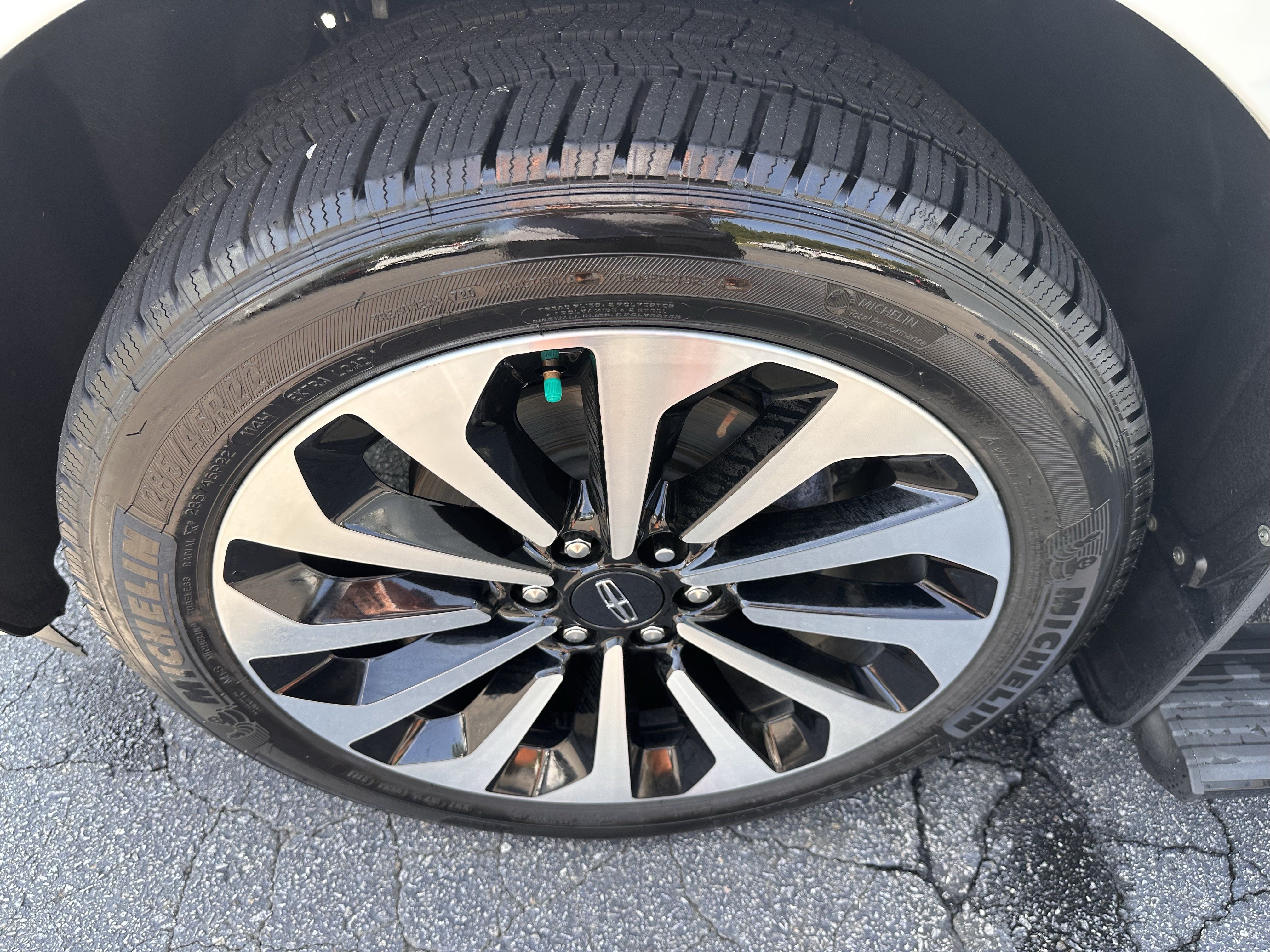 Used 2024 Lincoln Navigator L Reserve AWD/4WD image 33