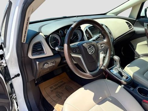 Used 2015 Buick Verano FWD image 10