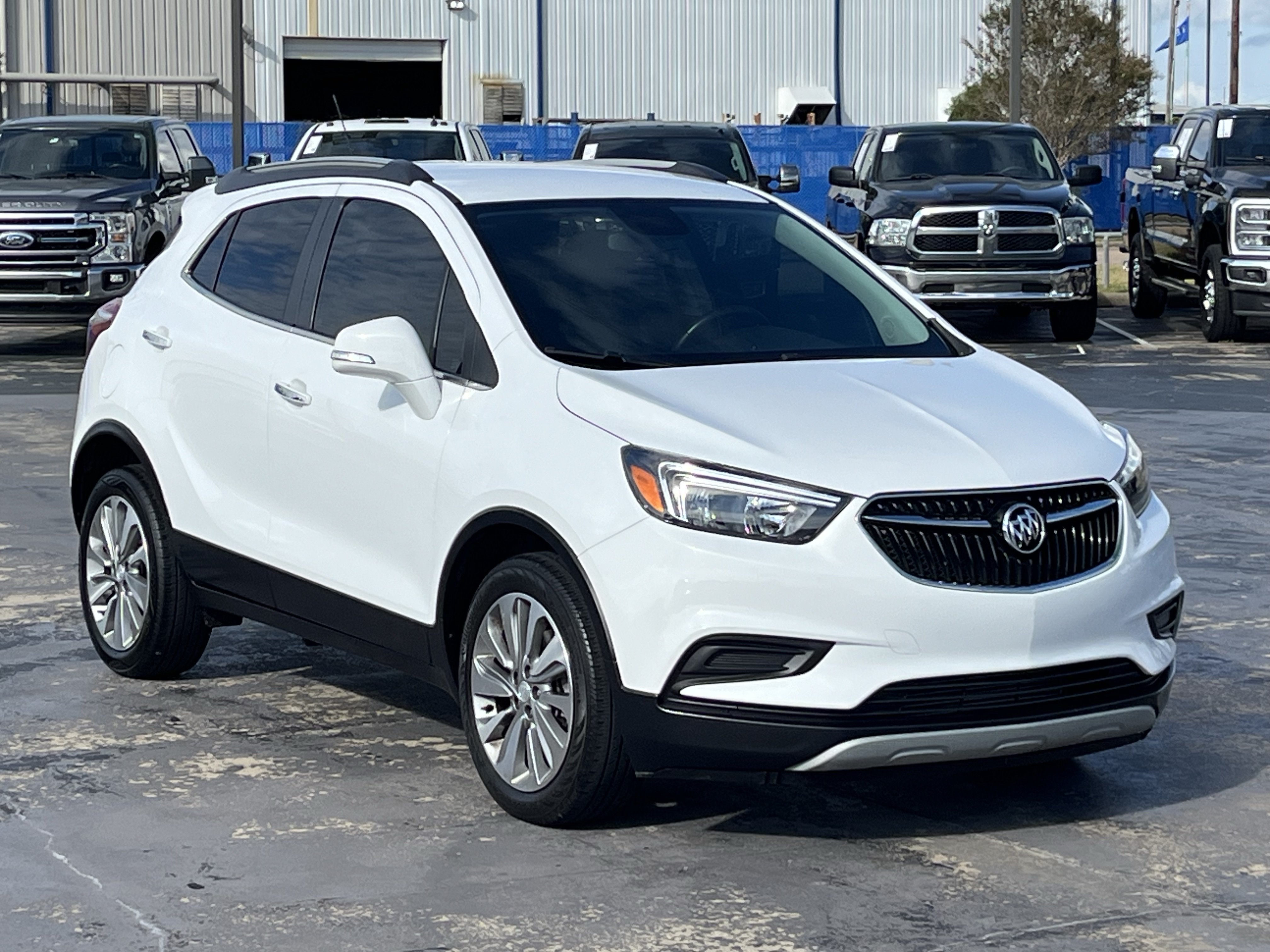 Used 2018 Buick Encore Preferred FWD image 5