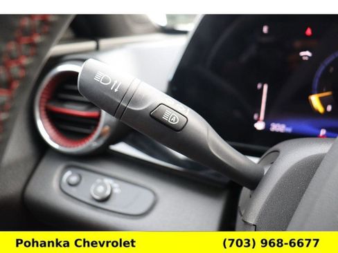 Certified 2025 Chevrolet Trax RS w/ Driver Confidence Package image 10