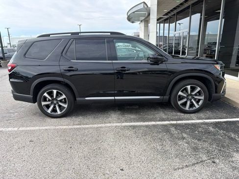 Used 2024 Honda Pilot Elite image 4