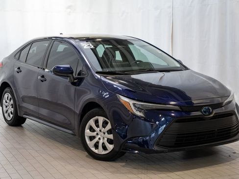 Certified 2023 Toyota Corolla LE image 1