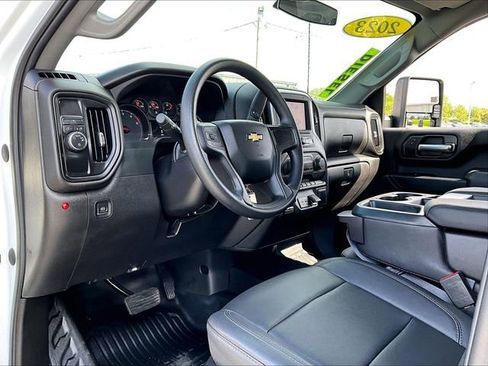 Used 2023 Chevrolet Silverado 2500 W/T w/ WT Fleet Convenience Package image 8