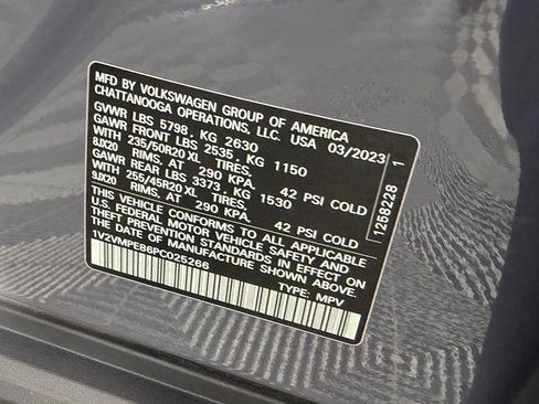 Used 2023 Volkswagen ID.4 Pro S RWD image 35