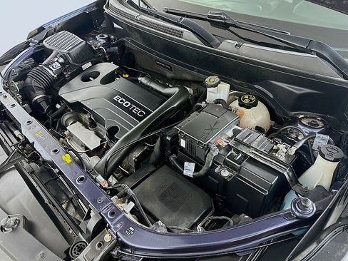 Used 2019 Chevrolet Equinox LT FWD image 29