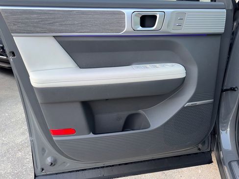 Used 2024 Hyundai Santa Fe Calligraphy image 11