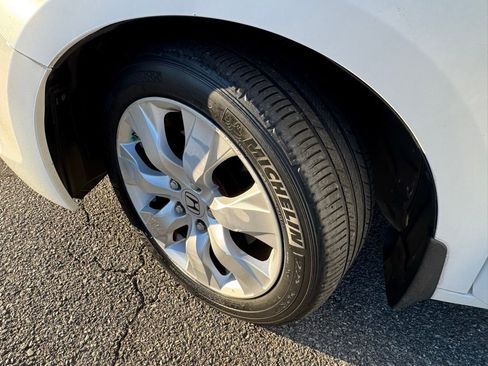 Used 2010 Honda Accord EX-L image 32