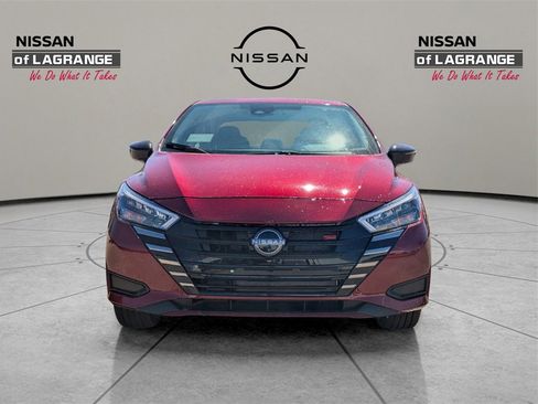 New 2025 Nissan Versa SR w/ Trunk Package image 2