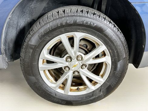 Used 2017 Chevrolet Equinox LT w/ Convenience Package image 11