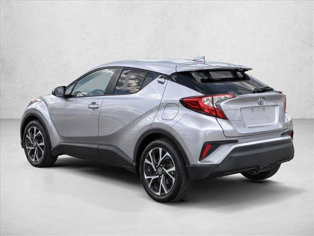 Used 2019 Toyota C-HR XLE FWD image 5