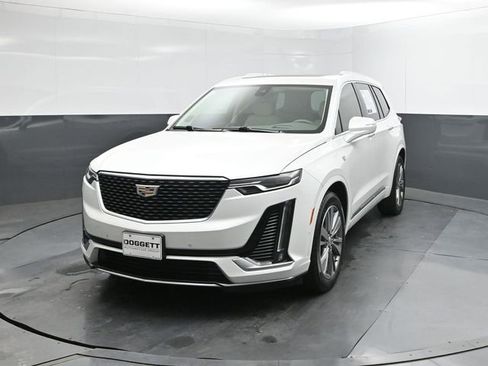 Used 2021 Cadillac XT6 Premium Luxury image 30