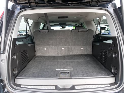 Used 2018 Cadillac Escalade ESV Premium Luxury image 14