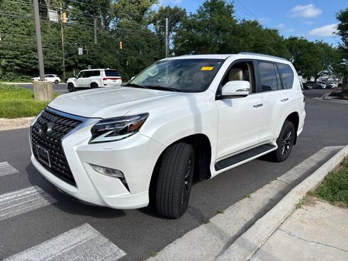 Used 2023 Lexus GX 460 Premium w/ Premium Plus Package AWD/4WD image 3