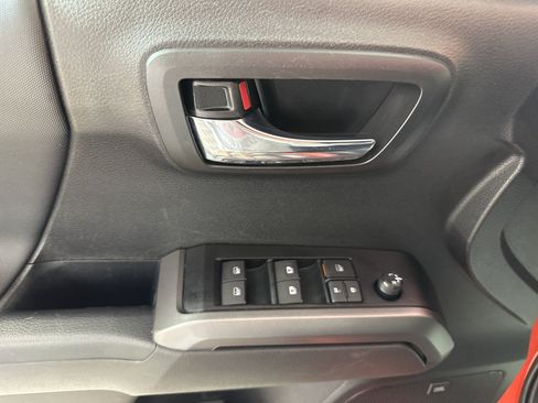 Used 2023 Toyota Tacoma TRD Pro AWD/4WD image 11