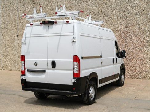 Used 2023 RAM ProMaster 2500 FWD image 9