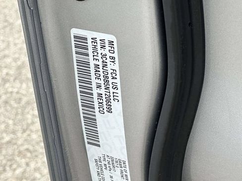 Certified 2022 Jeep Compass Latitude AWD/4WD image 11