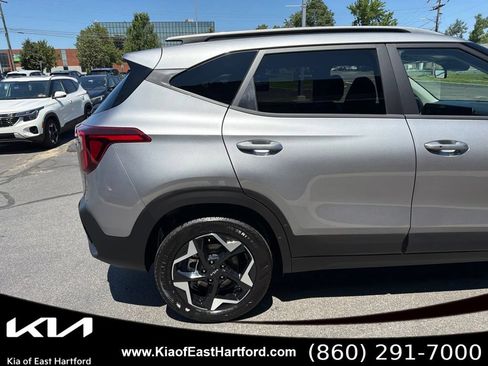 Used 2026 Kia Seltos S AWD/4WD image 7