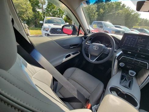Used 2021 Toyota Venza Limited w/ Advanced Technology Package AWD/4WD image 7