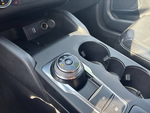 Used 2020 Ford Escape Titanium AWD/4WD image 25