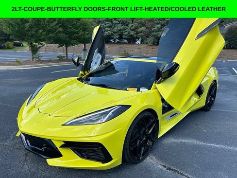 Used 2021 Chevrolet Corvette Stingray Preferred Cpe w/ Battery Protection Package RWD image 1