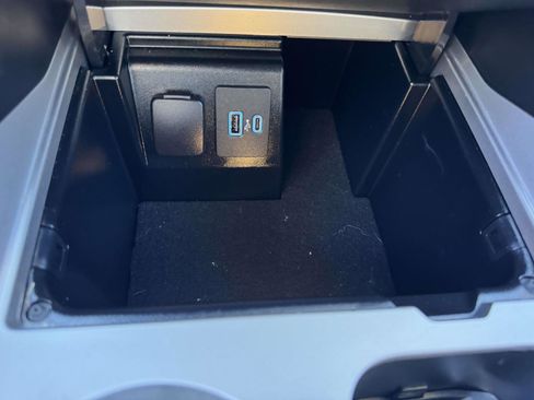 Used 2022 Ford Explorer ST w/ ST High-Performance Pack image 26