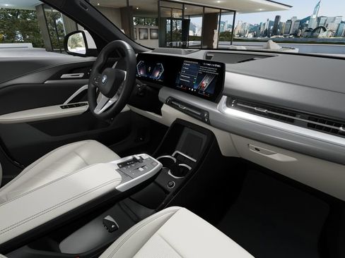 New 2027 BMW X2 xDrive28i AWD/4WD image 14