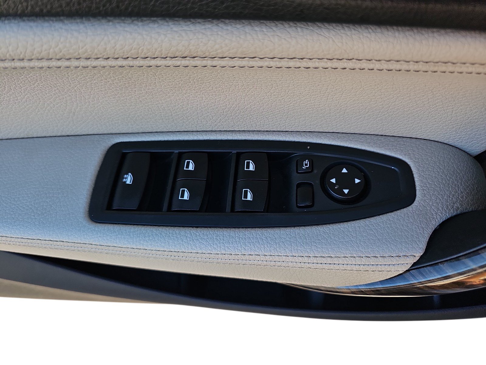 Used 2017 BMW 230i Convertible RWD image 23