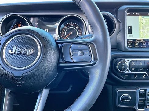 Used 2023 Jeep Wrangler Unlimited Sport AWD/4WD image 24