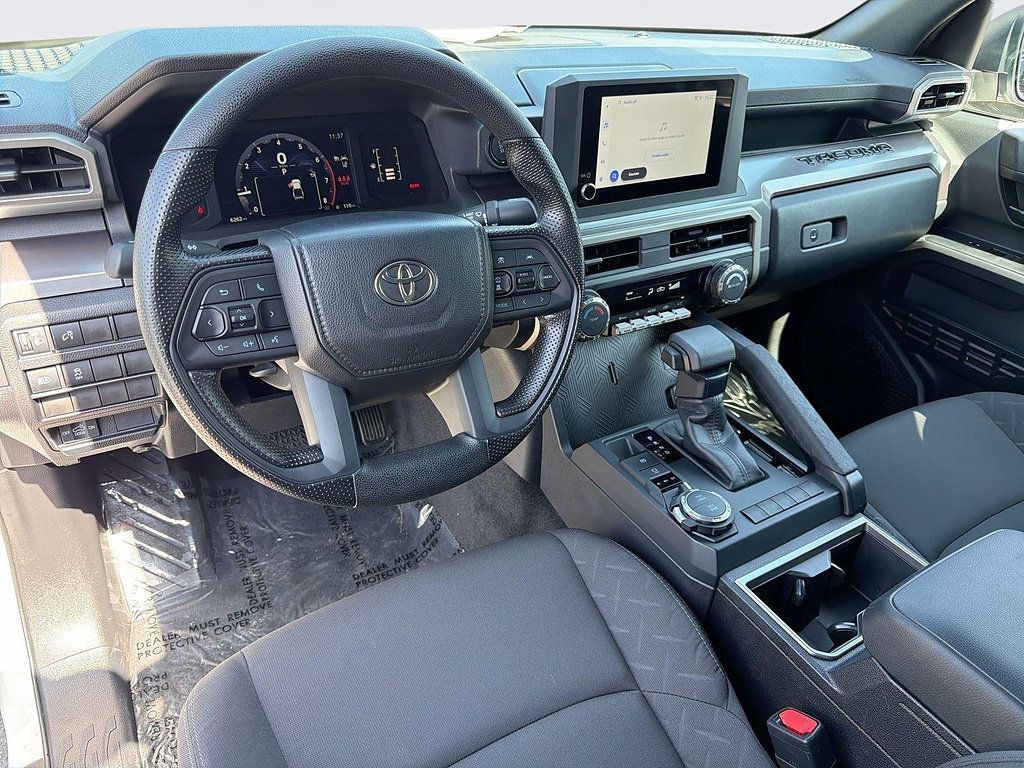 Used 2026 Toyota Tacoma SR5 AWD/4WD image 6