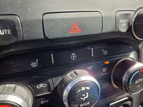 Used 2019 RAM 1500 Big Horn image 12