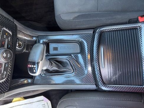 Used 2017 Dodge Charger SXT image 18