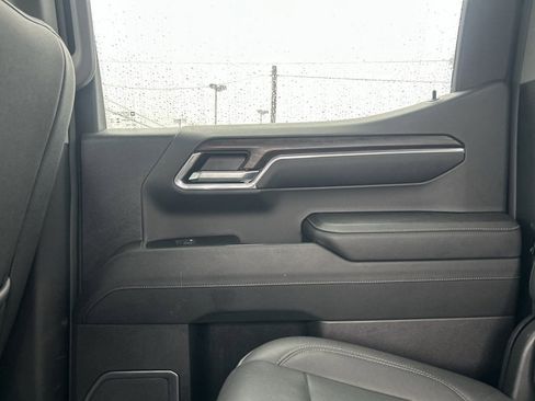 Used 2024 GMC Sierra 1500 SLT w/ X31 Off-Road Package image 29