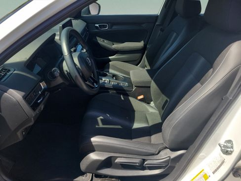 Used 2023 Honda Civic Sport image 16