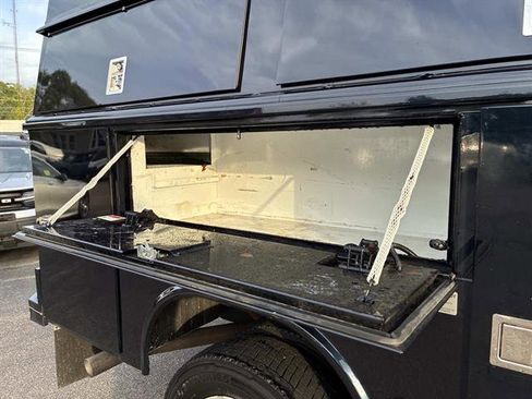 Used 2022 Ford F450 XLT w/ XLT Value Package image 12