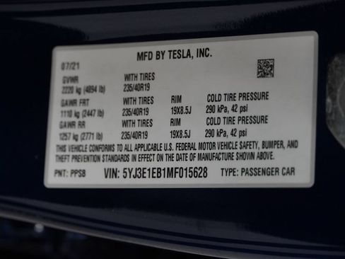 Used 2021 Tesla Model 3 Long Range AWD/4WD image 39