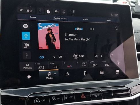 Used 2025 Jeep Compass Limited image 16