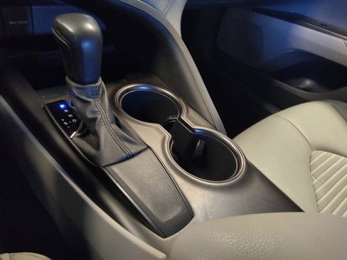 Used 2021 Toyota Camry SE image 26