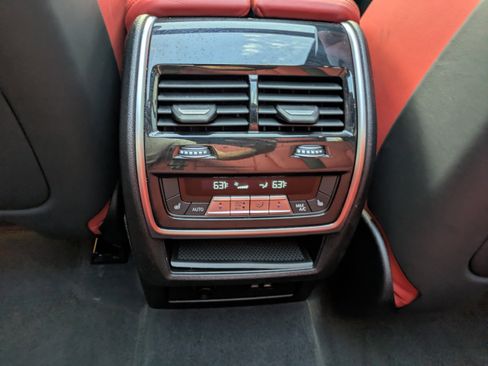 Used 2025 BMW X5 M Competition w/ Executive Package image 15