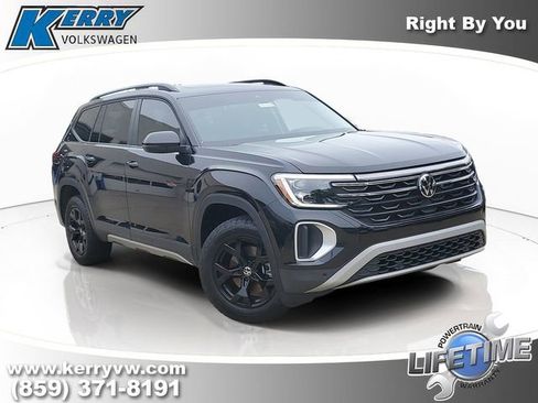 Used 2024 Volkswagen Atlas Peak Edition SE AWD/4WD image 1