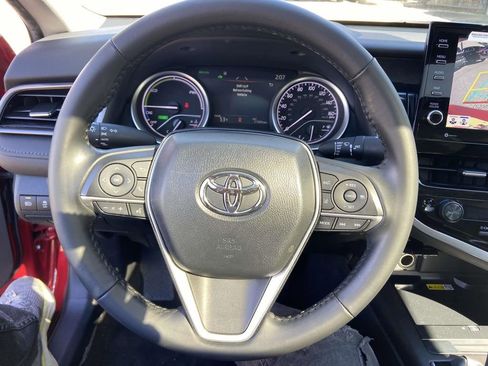 Used 2024 Toyota Camry XLE image 35